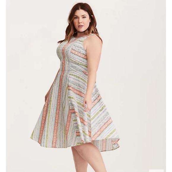 Torrid Insider | Mixed Border Print Dress | 12 - Picture 1 of 12